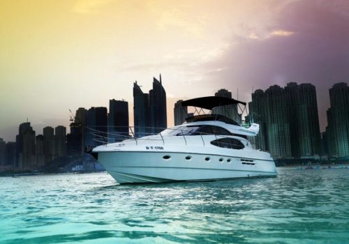 Dubai Yacht Life – Dubai Marina Yacht Club Dubai, UAE Dubai Yacht Life - Dubai Marina Yacht Club Dubai, UAE